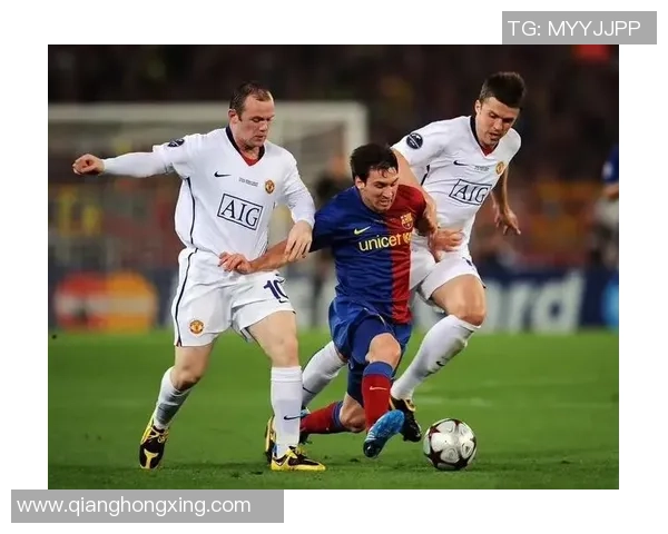 全球足球巨星排行第二名是谁 他背后的故事与成就解析