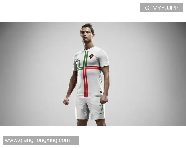 超清全屏足球巨星壁纸收藏让你感受赛场激情与偶像魅力